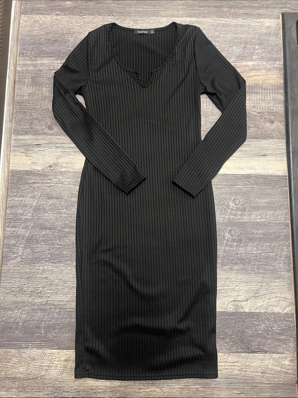 Boohoo Black Ribbed Long Sleeve V-Neck Midi Dress